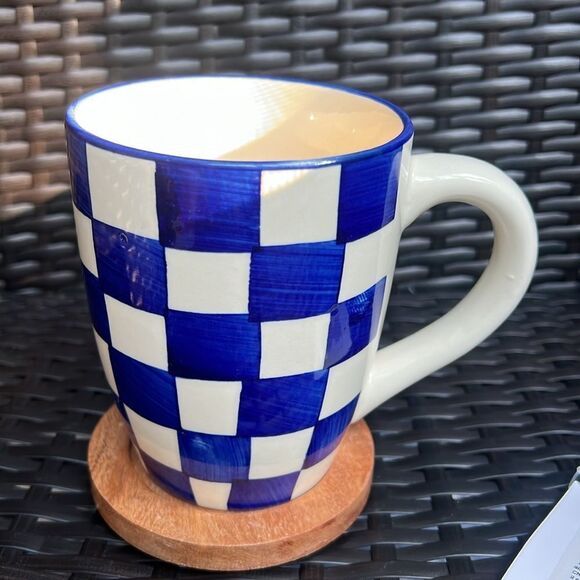Blue and White Checkered Mug with Wooden Coaster - Picture 11 of 11